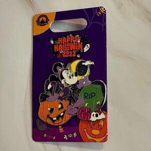 Disney Parks Halloween 2022 Pin- Minnie